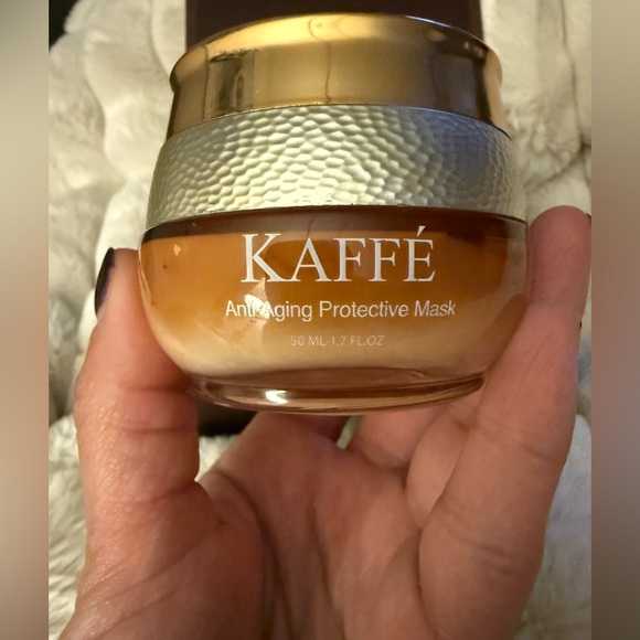 Kaffe anti aging protective mask - Picture 3 of 4
